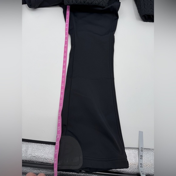 Goldbergh Vision Black Quilted Belted Ski Suit NWT Size 46 - Picture 11 of 14